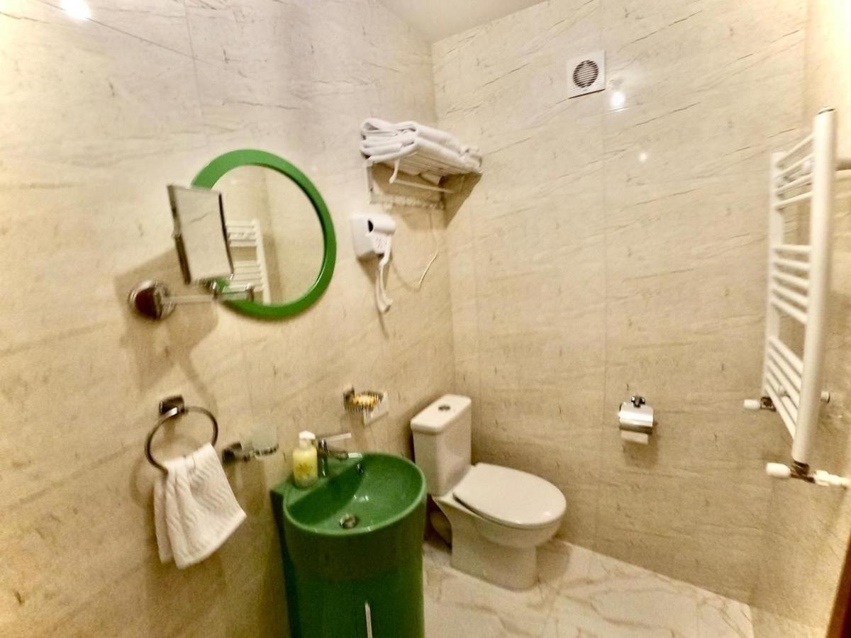 Central Park Apartments In טביליסי מראה חיצוני תמונה